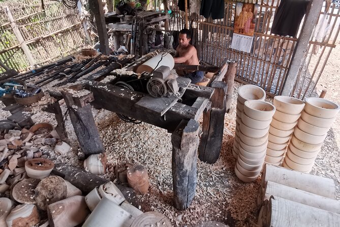 Private Bicycle Tour to Chiang Mai and Thai Cooking Class - Lunch before the hot springs