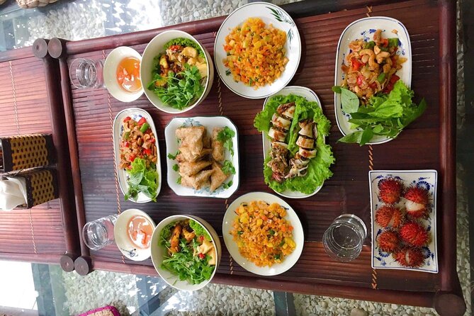 Private Cooking Class with 5 dishes of your choice - Dong Xuan Market: the lesson begins with ingredients