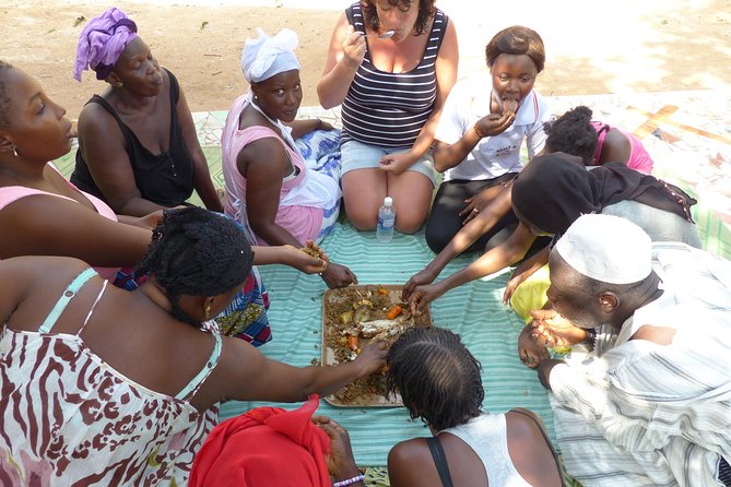 Private Full-Day Gambian Home Cooking Experience in Banjul - Serrekunda market: shopping with a purpose