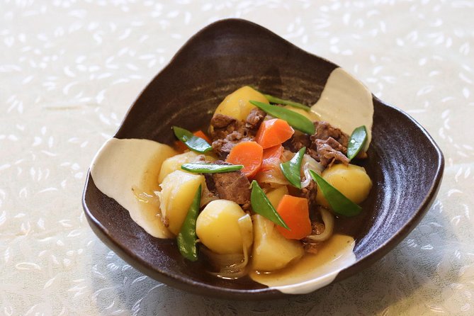 Private Japanese Home Cooking Class in Kyoto with Michiyo - The first 90 minutes: cooking with seasonal ingredients