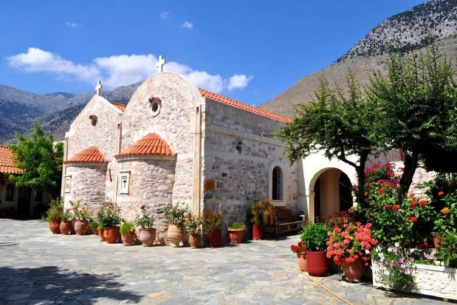 Private Jeep Tour to Psiloritis Mountain & Cooking Lesson - The two-hour cheese-making class at Psiloritis Shalet