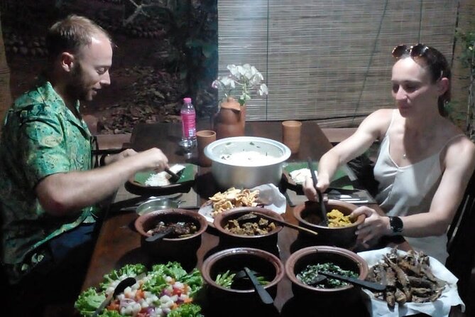 Private Kandy Authentic Cooking Class - Cooking inside a Kandy village kitchen