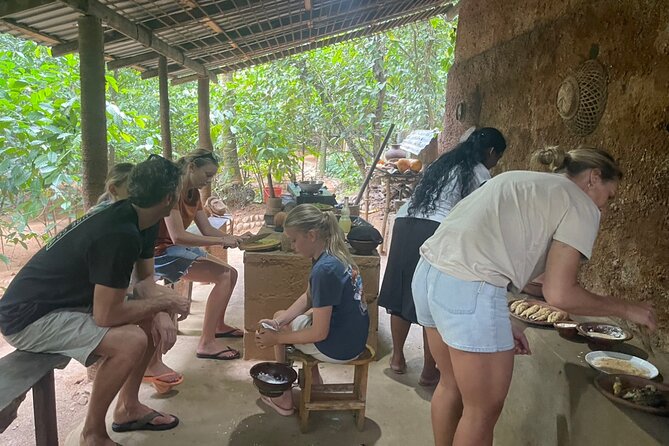 Private Kandy Authentic Cooking Class - Private in theory, shared in some cases