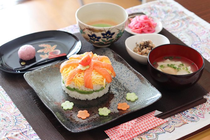 Private Kyoto Sushi Cooking Class & Tea Ceremony with Emika - The optional market walk after lunch