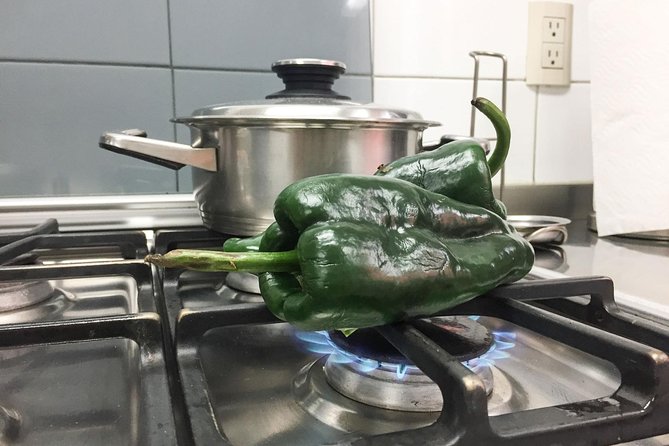 Private Mexican Cooking Class with Gastronomic Historian, Lucia - A welcoming choice for families