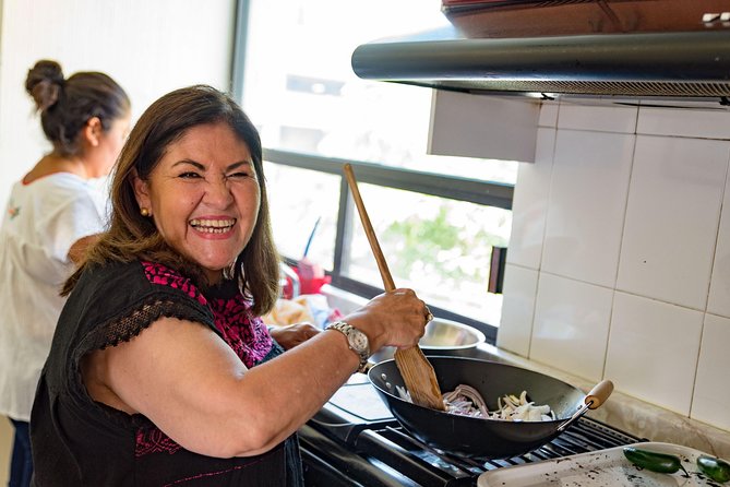 Private Pre-Hispanic Cooking Class in Mexico City with Martha - Arriving in Naucalpan for a home-cooked lesson