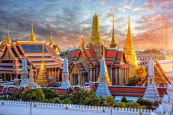 Private Tour: Grand Palace,Wat Phra Kaew, Museum&Cooking Class - Cooking four Thai dishes at Sala Thai