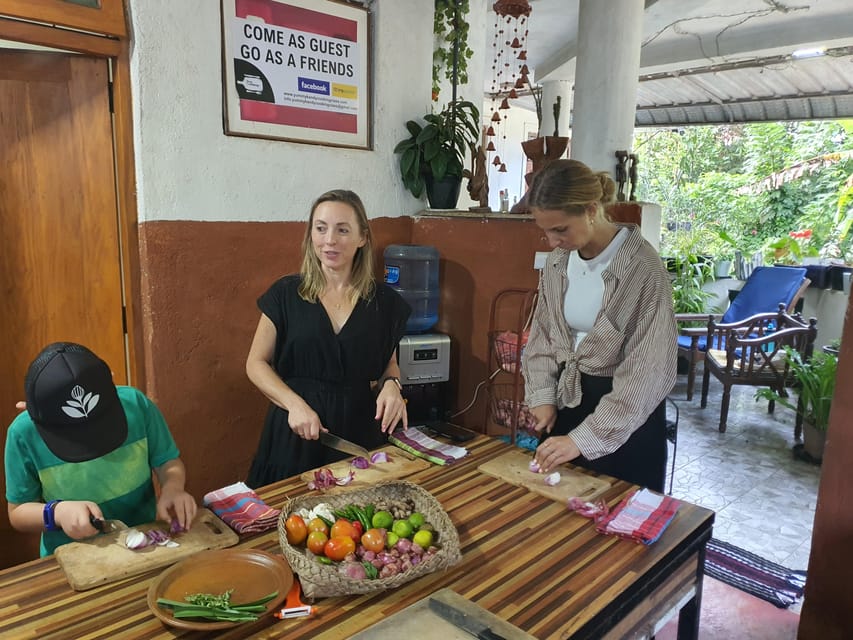 Private Traditional Sri Lankan Cooking Class in Kandy - Is $40 a good price in Kandy?