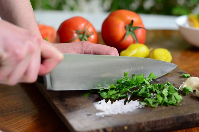 Private Walking Meze Cooking Course - A market walk with practical food advice