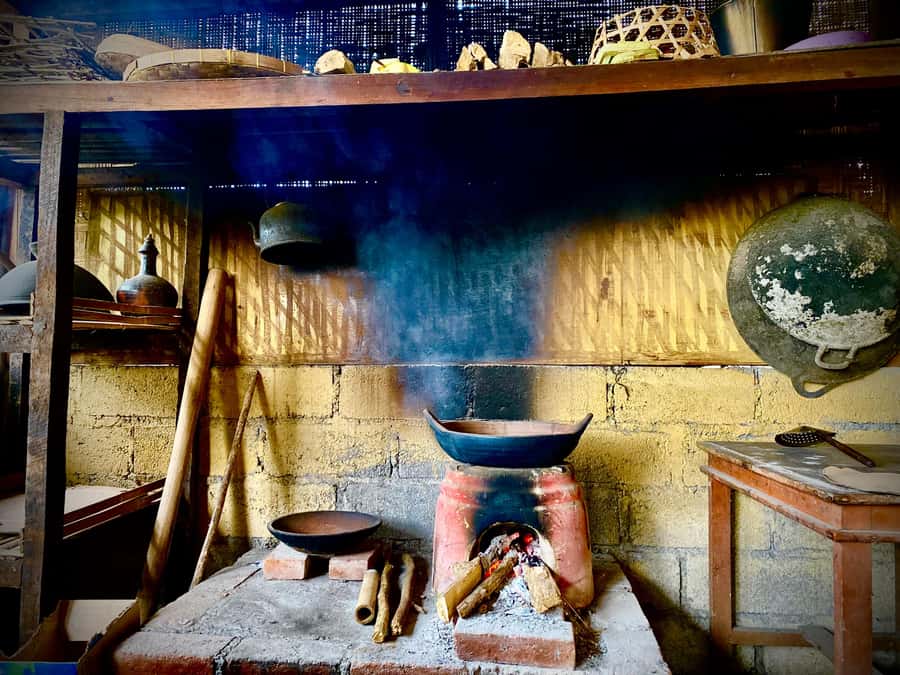 Quad ride, waterfalls & aunthentic cooking class in munduk - Cooking in a local family home