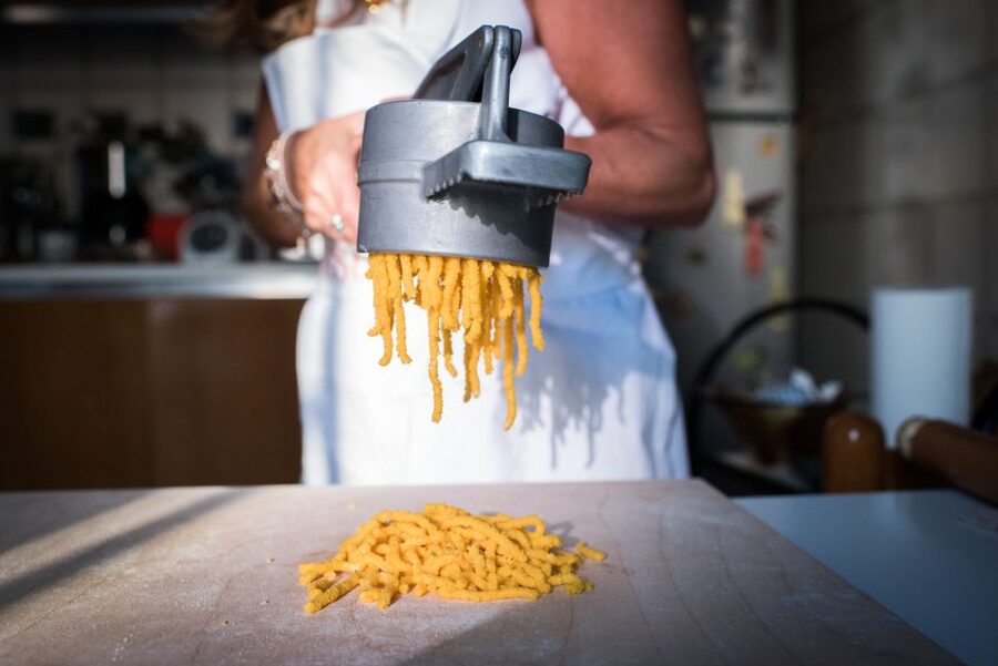 Ragusa: Pasta & Tiramisu Cooking Class at a Local's Home - Who should book this experience?