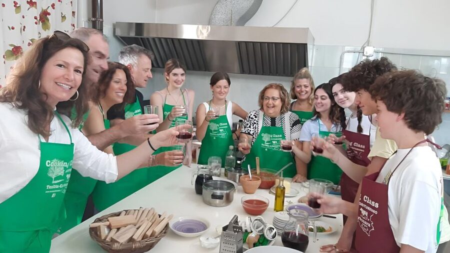 Ragusa: Traditional Sicilian Cooking Class - Fresh ricotta, cheese, and Sicilian red wine