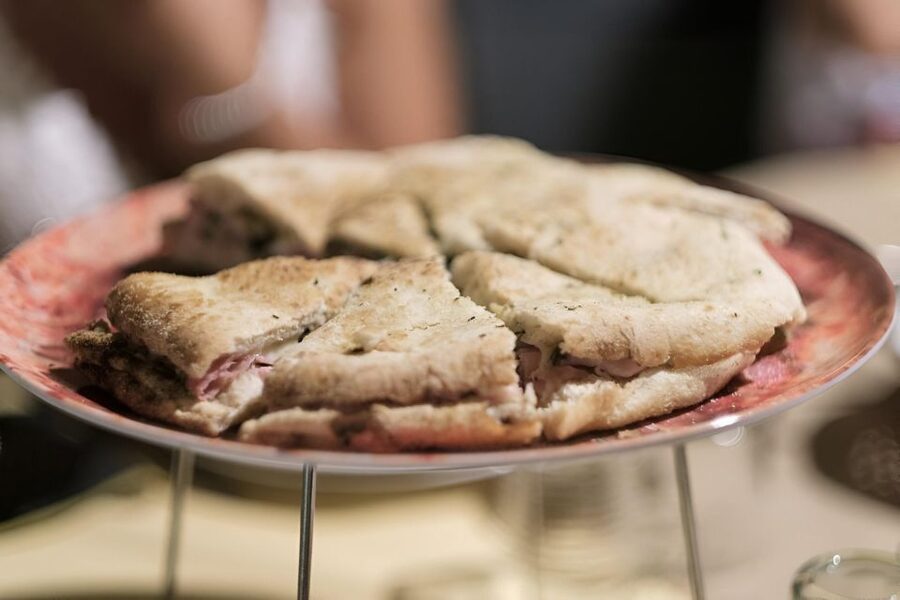 Ragusa: Traditional Sicilian Cooking Class - Arriving at the agriturismo near the Iblei Mountains