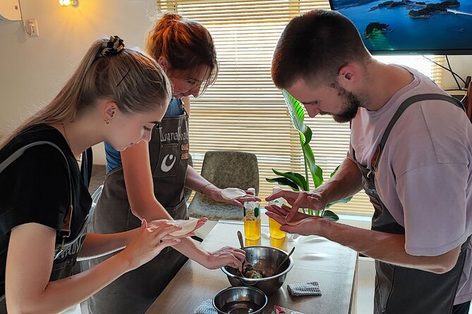 Ramen & Dumpling Cooking in Tokyo with Chef/Vegan possible - Timing, cancellation, and practical planning