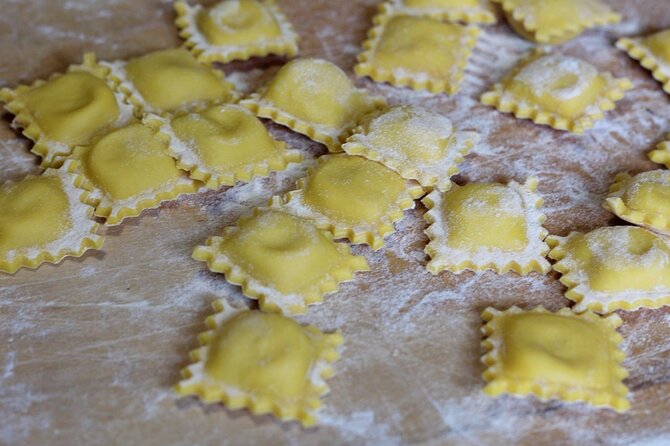 Ravioli & Tagliatelle Cooking Class at a Local's Home in Positano - Arriving in Montepertuso from Positano