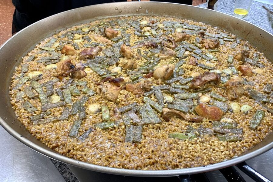 Real Paella Cooking Class – Market Visit & Sangría Workshop - Who should book this experience?