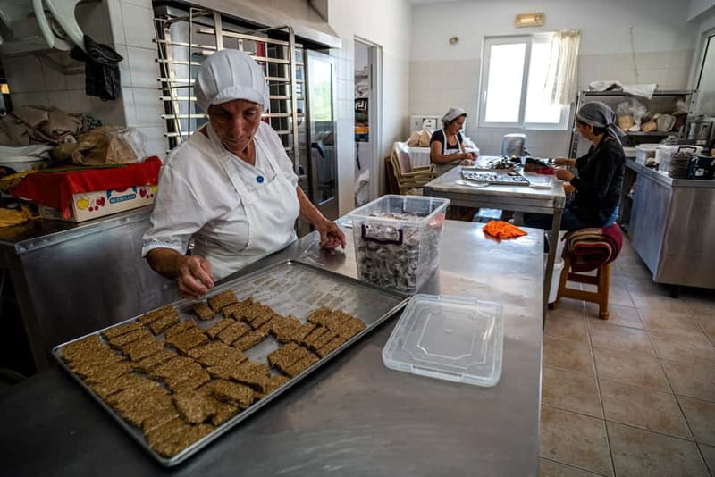 Rhodes: Cooking Lesson and Wine Tasting with Lunch - Lunch tastes better when you helped prepare it