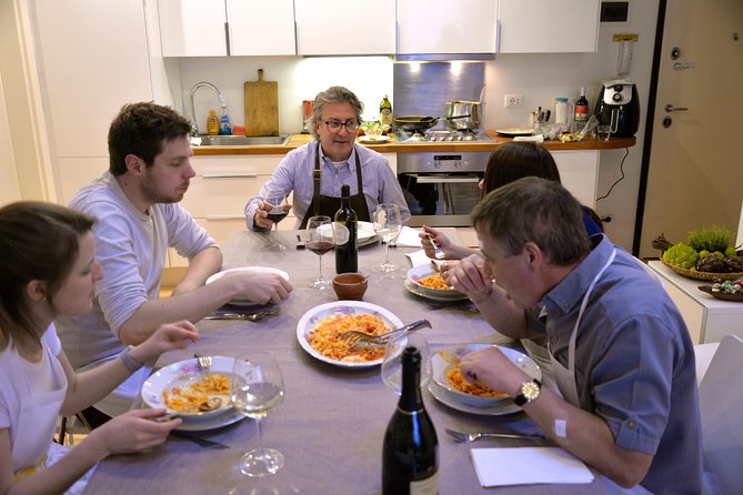 Rialto Market Tour with Hands on Cooking Class, Wine & Tiramisu - Timing, market closures, and practical limits