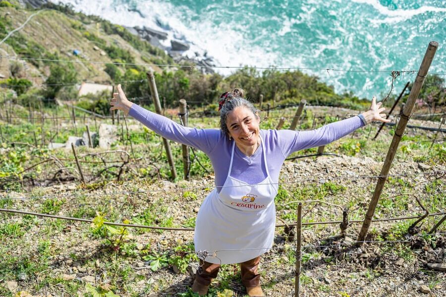 Riomaggiore: Cooking Class at a Local's Home - Starting with Ligurian ingredients and a seasonal starter