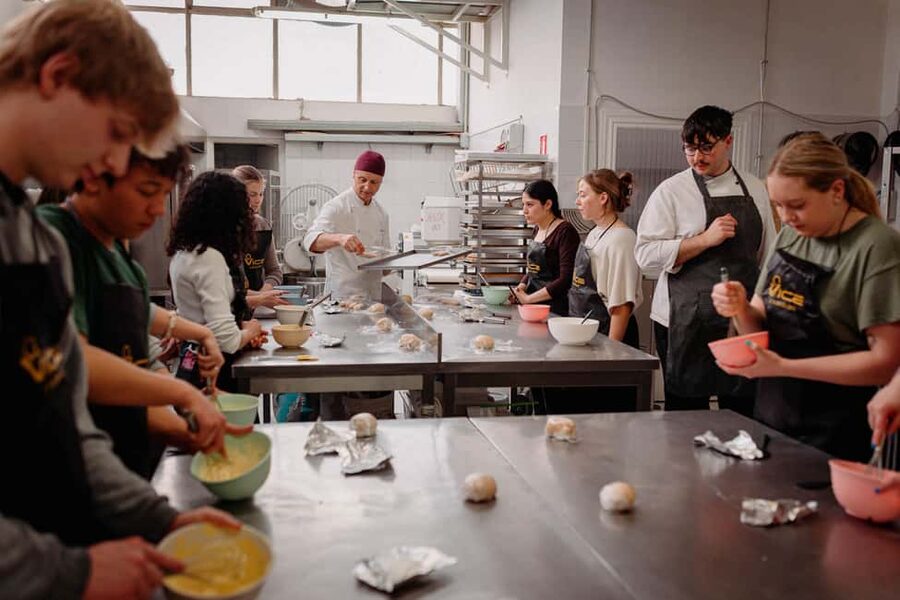 Rome: Cannoli, Gelato, Tiramisu Baking & Cooking Class - Key details before you book