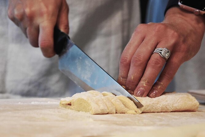 Rome Cooking Class: Fresh Pasta Two Ways & Tiramisu with wine - Why this class works well near the Vatican