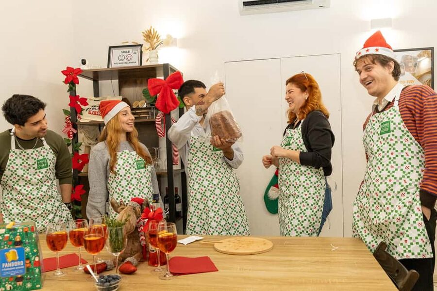 Rome Cooking Class: Make Pasta and 3 Spritz Cocktails - Is the 14-person maximum small enough?