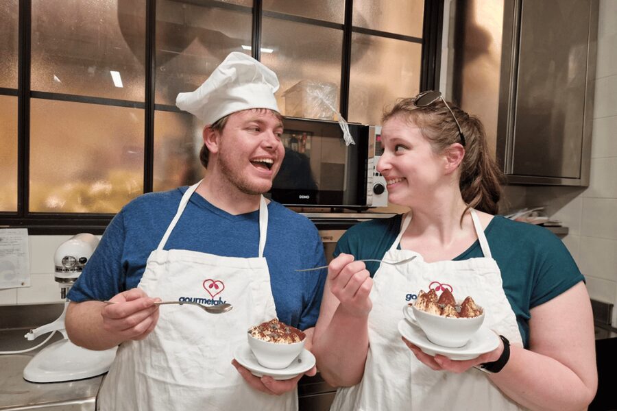 Rome cooking: Gelato & Tiramisu with savoiardi Baking class - Key points at a glance