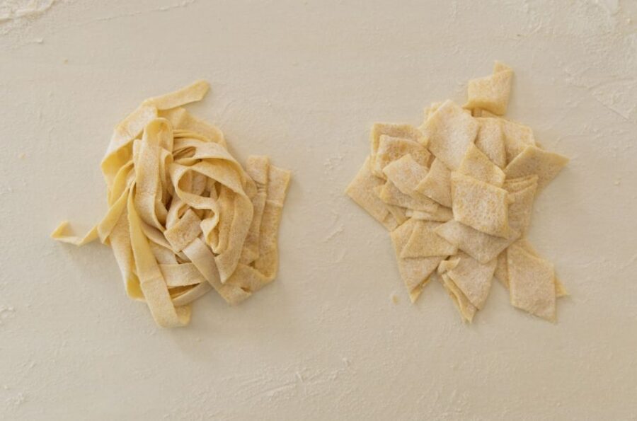 Rome: Enjoy Spritz and Pasta Making in Piazza Navona - Timing, language, and booking details
