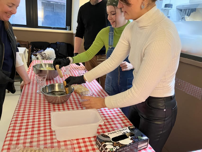 Rome: Fresh Pasta Making and Tiramisu Dessert Master Class - Small details that can shape your experience