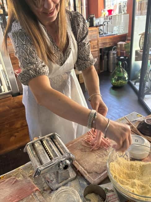 ROME:Hands-On Lasagna & Marsala Tiramisu Cooking Experience" - Who should book this cooking experience?