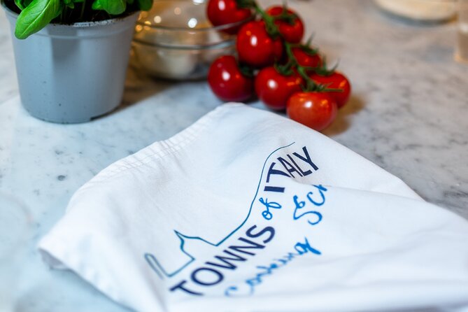 Rome: Hands-On Pasta & Gelato Cooking Class in the City’s Heart - Watching gelato take shape