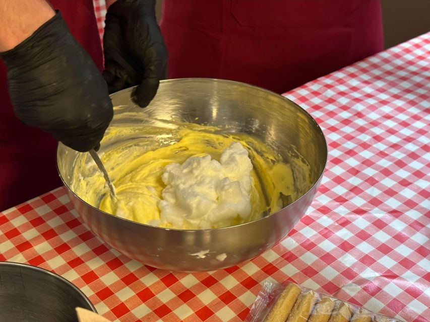 Rome: Homemade Pasta and Tiramisu Cooking Class - Meeting at Osteria San Giorgio