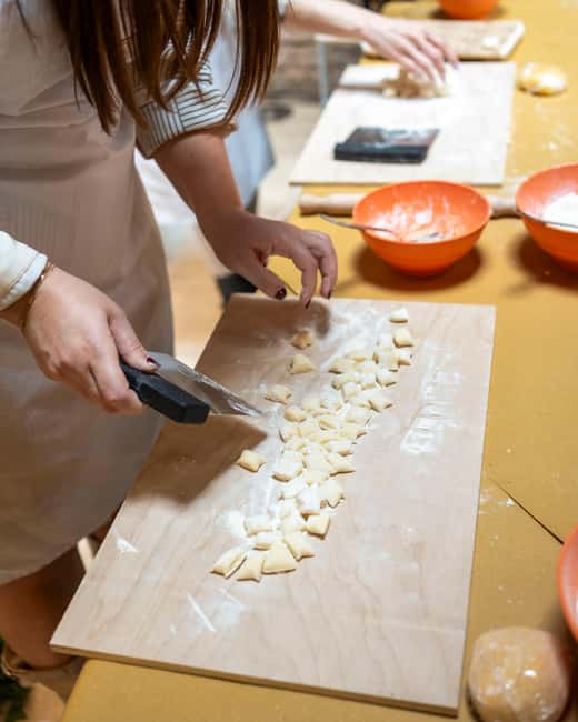 Rome & Milan: Cooking class & wine pairing at Come Na Vorta - Tiramisu with a family twist