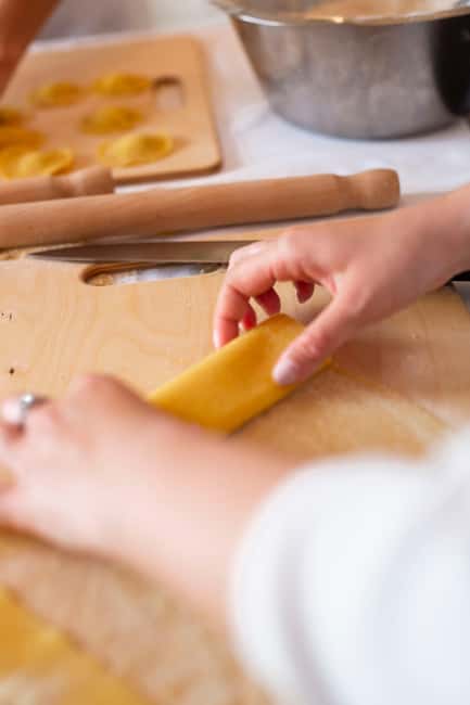 Rome: pasta and tiramisu cooking class in the city center - What the Chinappi connection adds