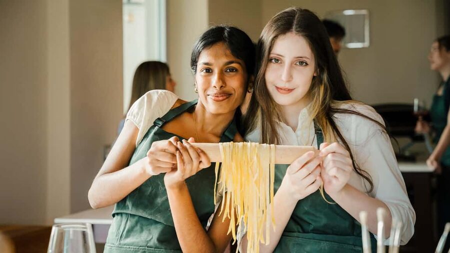 Rome: Pasta and Tiramisu Cooking Class with Prosecco - Rolling Fresh Fettuccine by Hand