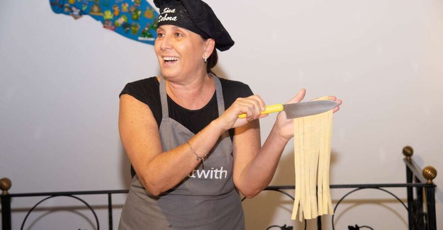 Rome: Pasta and Tiramisu Shared Cooking Class with Wine - Finding the apartment near Gianicolo Hill