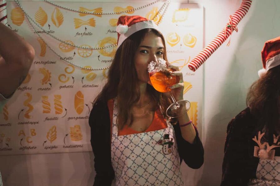 Rome: Pasta Cooking Class with Spritz Cocktails - Who should book this class?