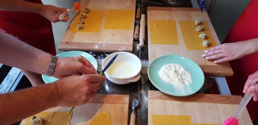 Rome: Pasta Making Workshop with Lunch - Starting at Lo Studio in Trastevere