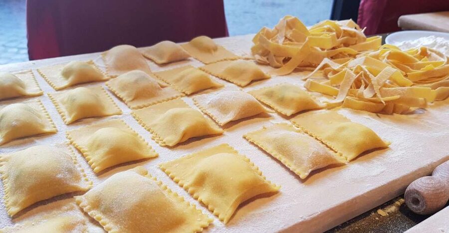 Rome: Pasta Making Workshop with Lunch - Making ravioli from scratch