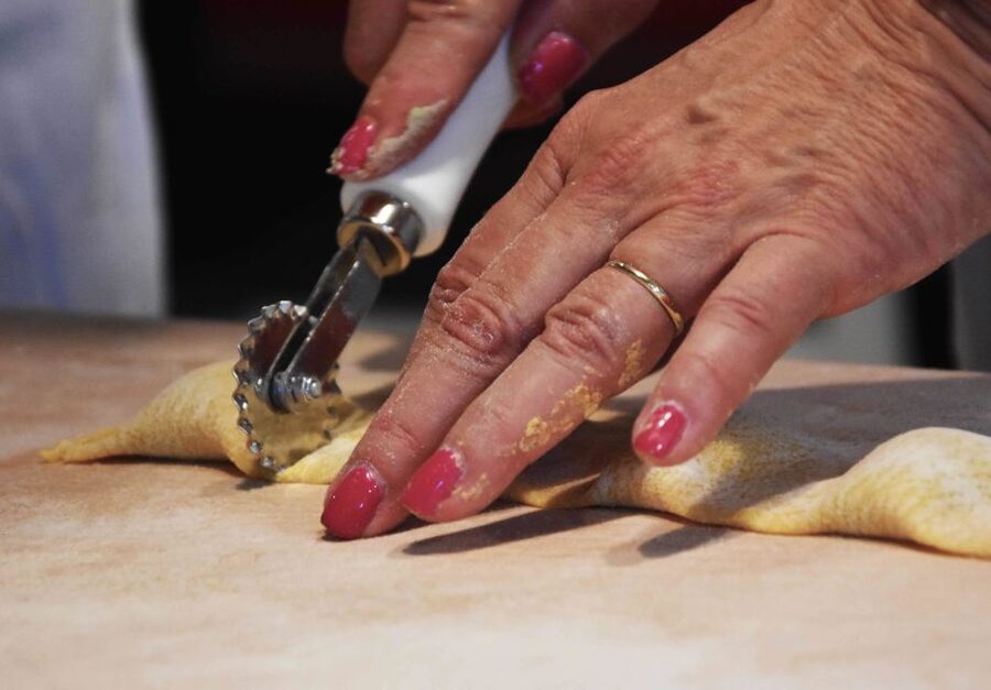 Rome: Pasta, Ravioli, and Tiramisu Cooking Class with Wine - The instructors make the difference