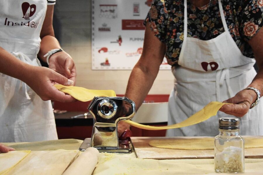 Rome: Pasta, Ravioli, and Tiramisu Cooking Class with Wine - Roman sauces and the meal at the end