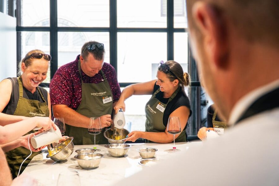 Rome: Pasta, Ravioli & Tiramisu Cooking Class by Colosseum - Key points at a glance