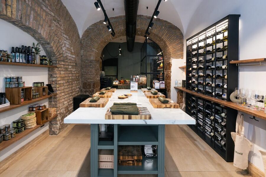 Rome: Pasta, Ravioli & Tiramisu Cooking Class by Colosseum - Booking details to keep in mind