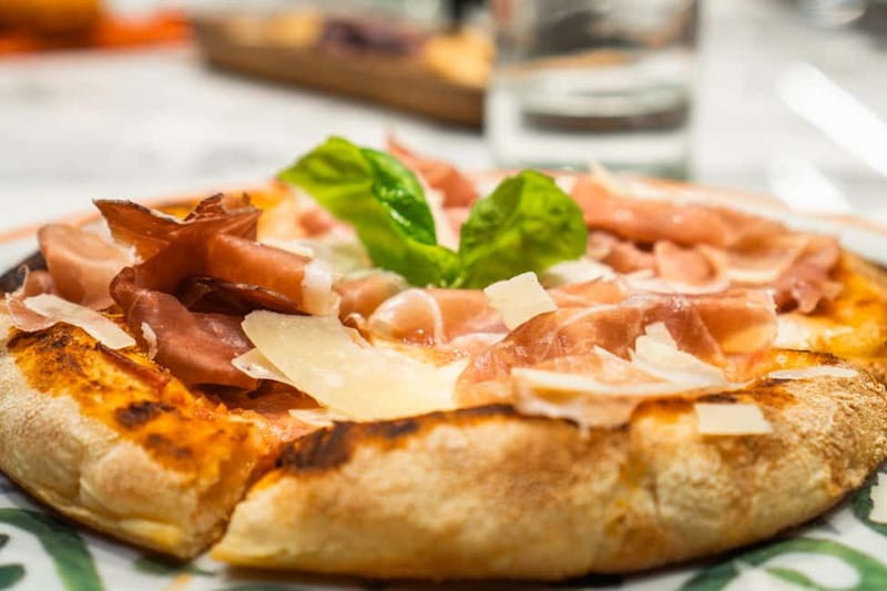 Rome: Pizza and Gelato Cooking Class with Wine - Eating together with wine, coffee, and snacks