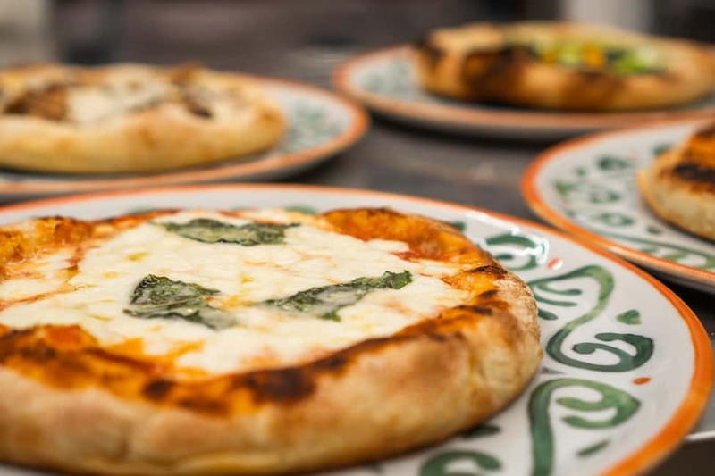 Rome: Pizza and Gelato Cooking Class with Wine - Who should book this experience?