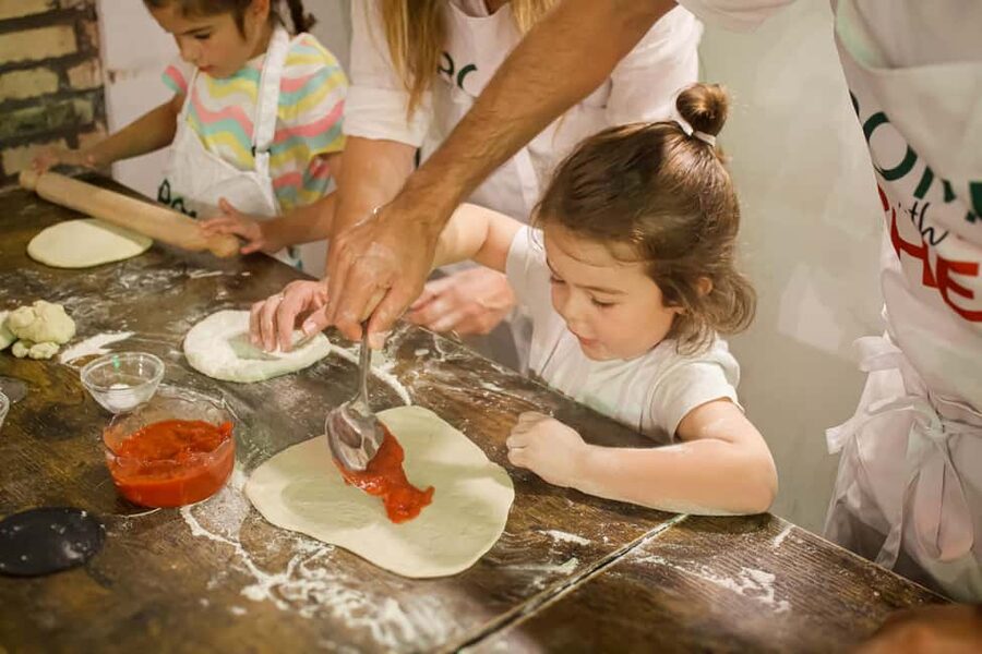 Rome: Pizza and Tiramisu Cooking Class Near the Colosseum - Dietary limits and practical cautions