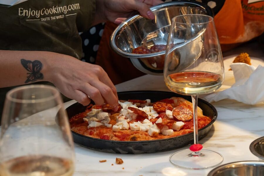 Rome: Pizza & Gelato Cooking Class + Private Chef - How the three hours are likely to work
