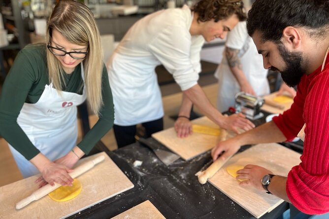 Rome Small Group Pasta Making Class with Wine and Italian Chef - The one-hour pasta workshop
