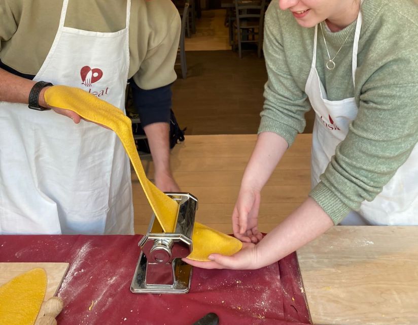 Rome: Small Group Pasta Making Class with Wine near Vatican - Key points to know before booking