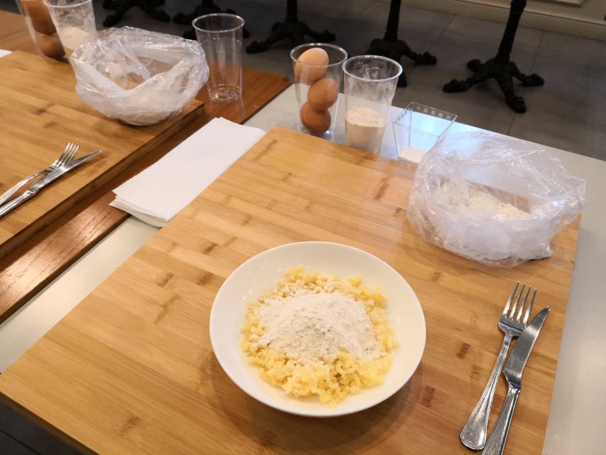 Rome: Traditional Cooking Class in the Jewish Ghetto - Seasonal vegetables and Roman cooking traditions